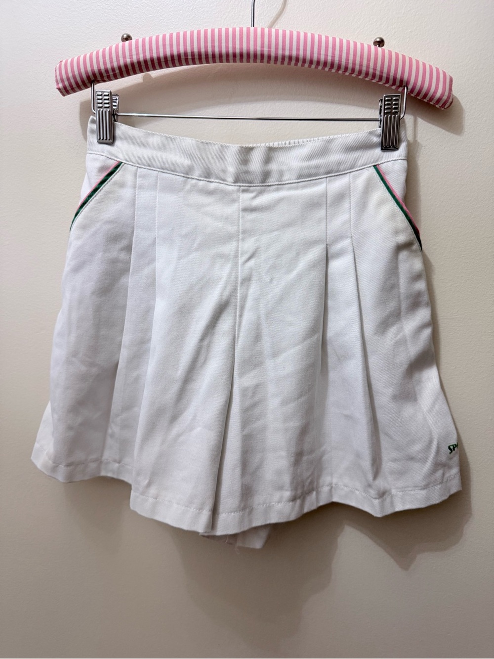 Vintage Spalding White Pleated Tennis Shorts Pink Green Pinstripe Girls 14 25”